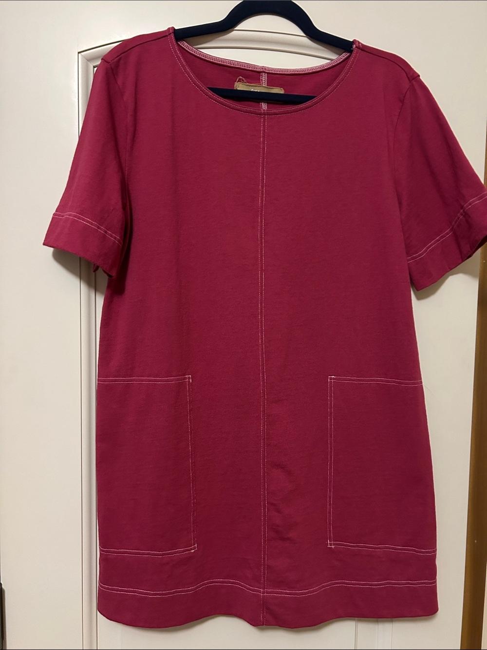 Women’s Short-Sleeve Tunic Top in Berry Pink by